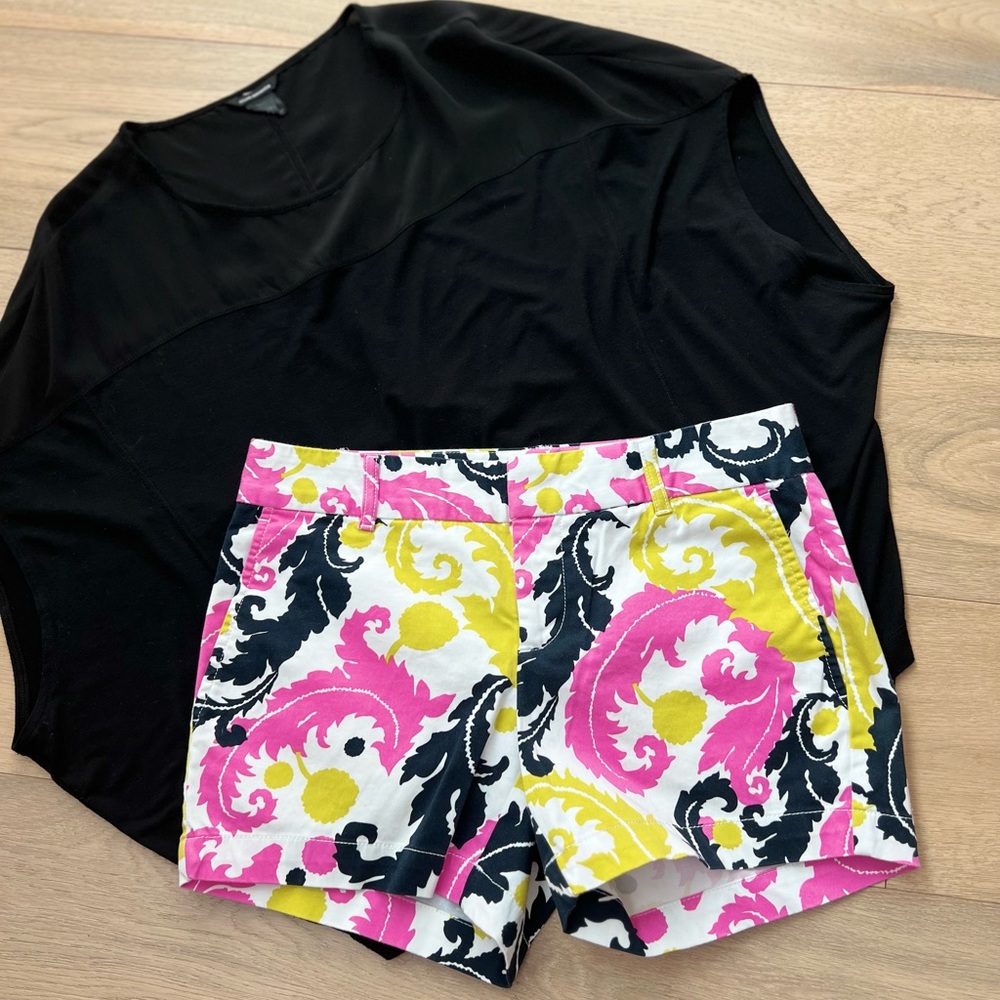 Banana Republic Milly Collection Shorts, Filigree patterned, ladies Size 0.